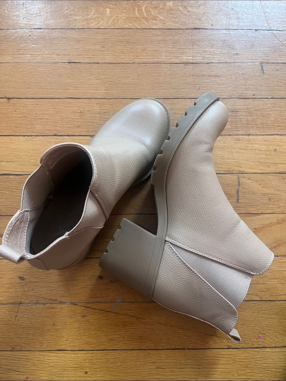 Women's Neutral Taupe Chelsea Block Heel Booties
